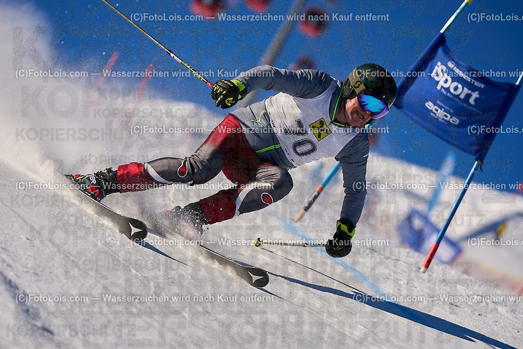 ALP2903_MASTERS-Cup_GS-B Herrn_Posner Juergen | (C)FotoLois.com, Alois Spandl. FIS Masters-Cup Wildschönau, Giant Slalom auf der Piste Schatzberg GS, Siegerehrung auf dem Dorfplatz Niederau, Sa 13. Januar 2024.