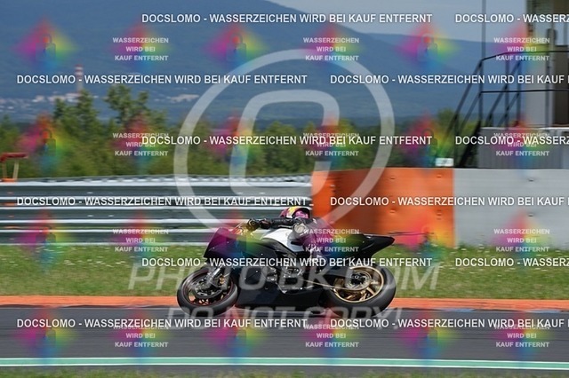 2025_08_08_PBK_14017 | Sportfotografie; SlowMotion; Video; Rennstrecke; Hafeneger; Speer; Racing; RSE; BMW; CBO; Trackday; Motorsportarena; Hockenheimring; Brno; Most; Barcelona; Valencia