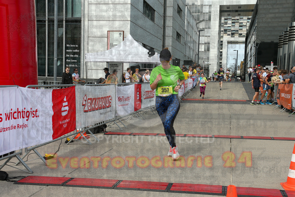 250920_1335_EX1_5659 | Sportfotografie im Rhein-Sieg Kreis, Köln, Bonn, NRW, Rheinland Pfalz, Hessen, etc. Unser Tätigkeitsfeld umfasst den Laufsport vom Volkslauf über den Marathon, Duathlon, Triathon bis zum Ultralauf wie Kölnpfad Ultra oder Schindertrail.