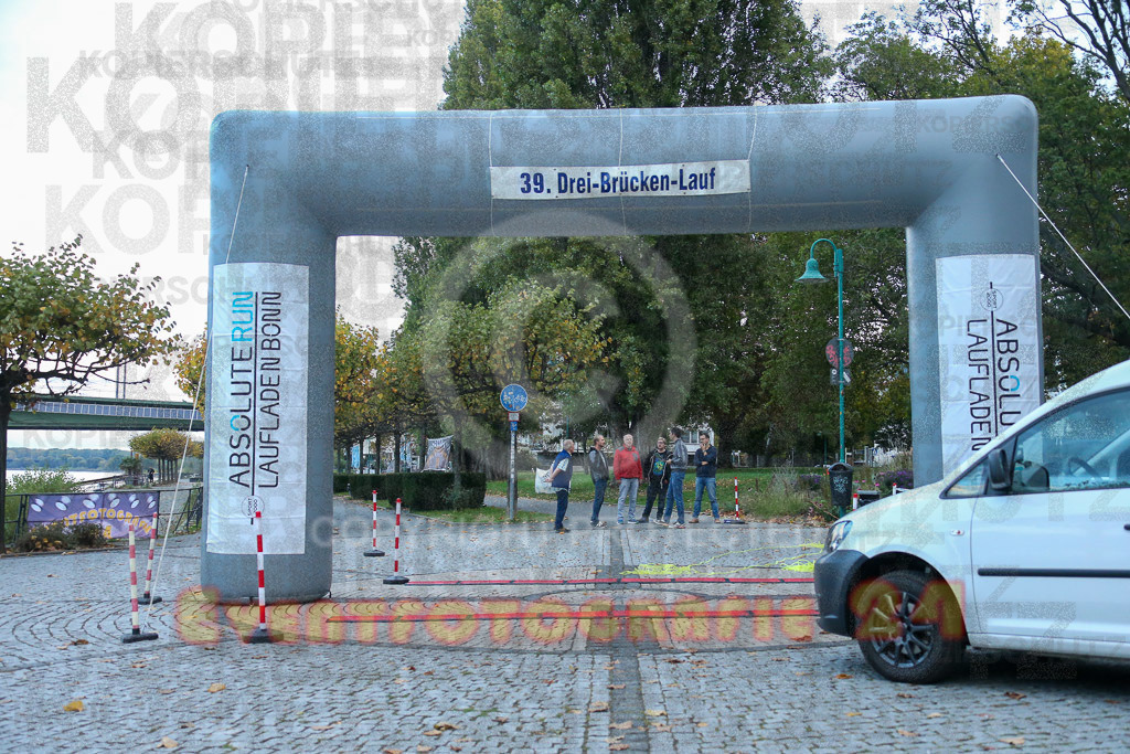 221016_0815_EX1_2454 | Sportfotografie im Rhein-Sieg Kreis, Köln, Bonn, NRW, Rheinland Pfalz, Hessen, etc. Unser Tätigkeitsfeld umfasst den Laufsport vom Volkslauf über den Marathon, Duathlon, Triathon bis zum Ultralauf wie Kölnpfad Ultra oder Schindertrail.