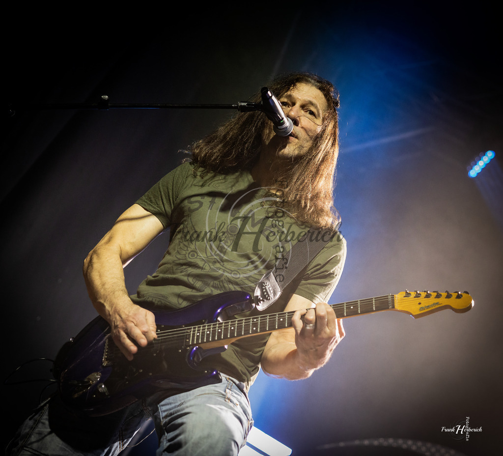 Justice Geiselwind 21.03.2026 | Frank Herberich Fotografie, Frank Herberich, Fotografie, Hochzeit, Portrait, St. Peter Ording, Ording, Westerhever, Nordsee, Frank Fotografie, Hardheim,  Odenwald,Walldürn, Band,Eventfotografie - Realisiert mit Pictrs.com
