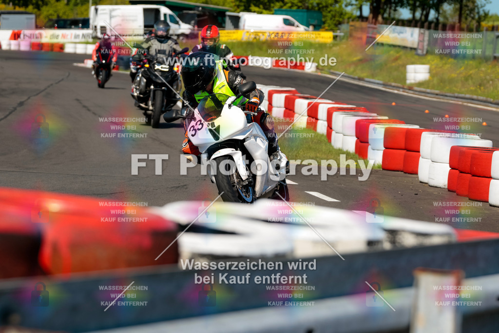 Moto-TeamOBK-21659 | Hier findet Ihr Bilder von Touristenfahrten auf der Nürburgring Nordschleife oder von anderen Veranstaltungen die ich besucht habe. Viel Spass beim Durch Schauen 