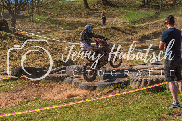 JHF.ECHT.4h.Samstag1345 | jennyhubatsch-endurofotografie