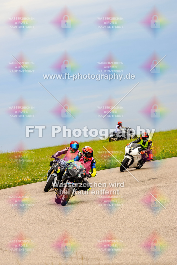 MotoTeam-2196 | Hier findet Ihr Bilder von Touristenfahrten auf der Nürburgring Nordschleife oder von anderen Veranstaltungen die ich besucht habe. Viel Spass beim Durch Schauen 