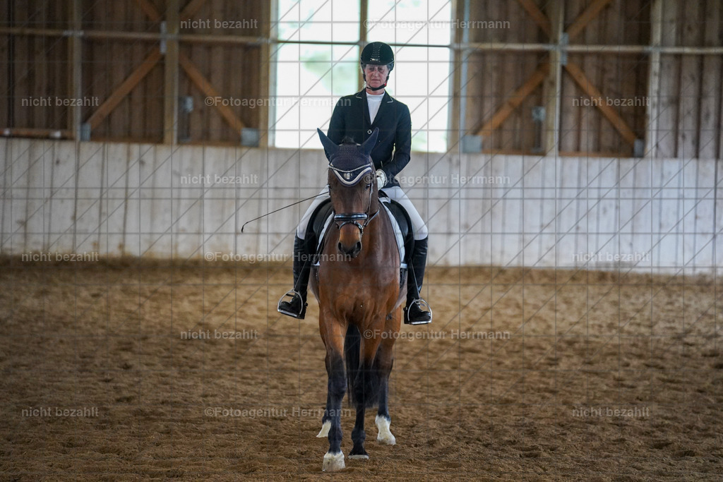 20230518-FAH04744 | Frühjahrsturnier, Landsberg am Lech, 2023, Reitclub Landsberg, Turnierbilder, Fotos Turnier Landsberg, Fotoagentur Herrmann, Turnierfotografen Bayern, Reitsport Fotograf, Pferde Fotograf