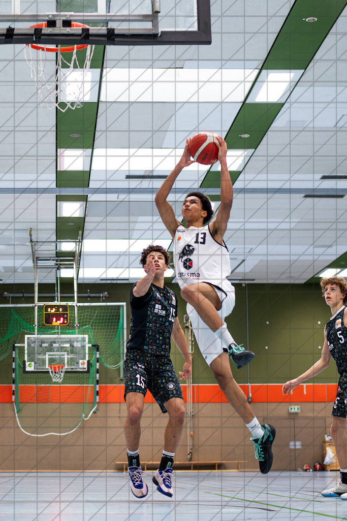 JBBL 24/25 | 23.11.2024 | Charisma Young Bulls vs. UBC Münster  | JBBL 24/25 | 23.11.2024 | Charisma Young Bulls vs. UBC Münster - - - - - CREDIT, www.bullenfotos.de, Martin König, Hörner Weg 40, D-49078 Osnabrück, +4917663732967, Nutzung und Weitergabe nur zu den vereinbarten Zwecken. Presseanfragen an Urheber. Alle Rechte beim Urheber. - - - - - - Realisiert mit Pictrs.com