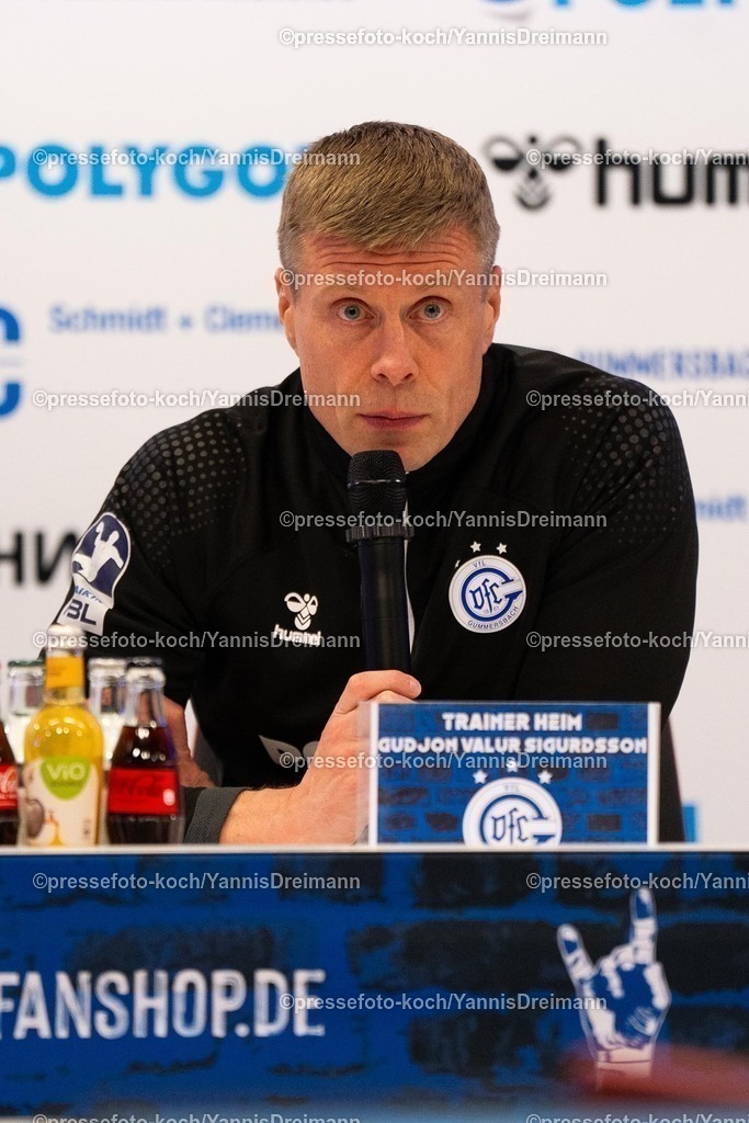 xYDR07032501083 | 07.03.2025, xydrx, Handball, 1.HBL, VFL Gummersbach - SG BBM Bietigheim, Schwalbe-Arena: Gudjon Valur Sigurdsson (Cheftrainer VFL Gummersbach) bei der Pressekonferenz nach dem Spiel