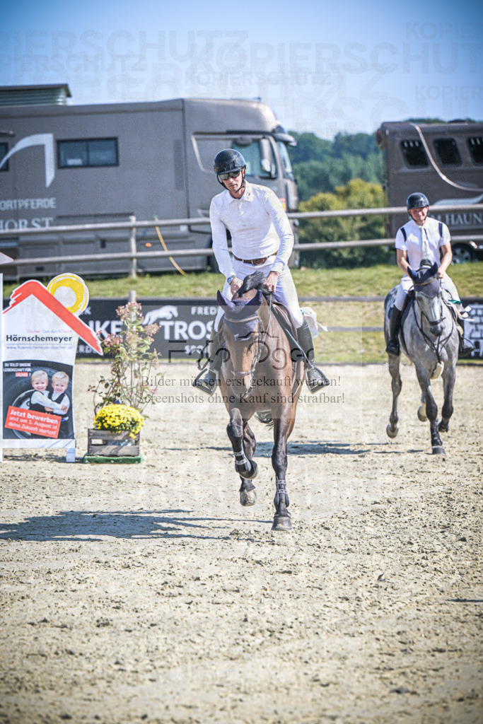 DOS_0144 | Entdecke hochwertige Reitturnierfotos von Foto Oger. Professionell, emotional und authentisch – jetzt Lieblingsmomente im Shop bestellen.Deutschlandweite Turnierfotografie. - Realisiert mit Pictrs.com