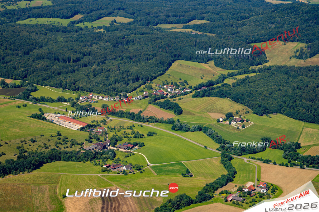 Das Luftbild zeigt : Eschenbäche Eislingen - Die Luftaufnahme wurde 2024 vom UL-Flugzeug aus erstellt ( keine Drohne ) - Hochauflösende Luftaufnahme - Für grossformatige Ausdrucke geeignet. Die Geschenkidee !Mit Lizenz und Bildrechte bestellbar