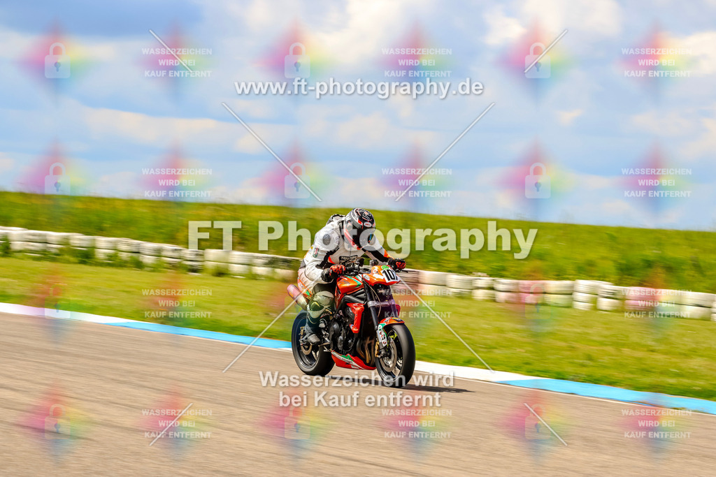 MotoTeam-0624 | Hier findet Ihr Bilder von Touristenfahrten auf der Nürburgring Nordschleife oder von anderen Veranstaltungen die ich besucht habe. Viel Spass beim Durch Schauen 