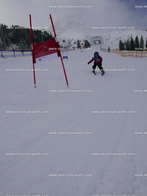 Olivia (1) | Photos von der Skischule Warth - Realisiert mit Pictrs.com