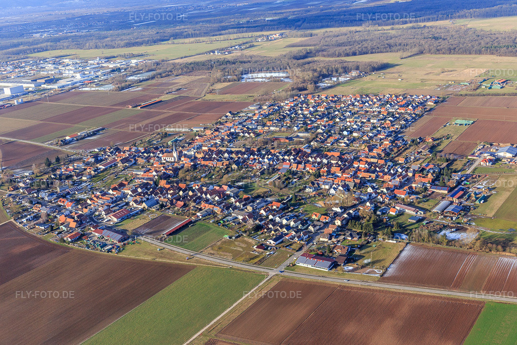 Luftbild: Dorfübersicht von Süden in Ottersheim bei Landau im Bundesland Rheinland-Pfalz in Deutschland.Foto: IMG_096268.jpg vom 15.01.2017 durch Werner Riehm/FLY-FOTO.deAuflösung des Originals: 5381 x 3587 px