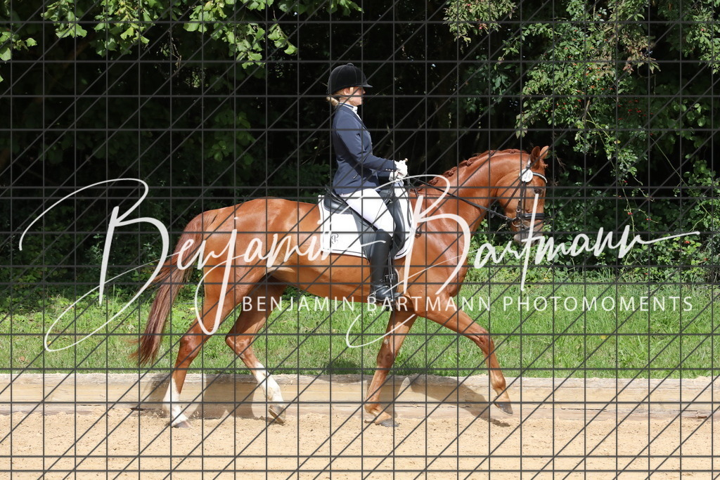 AZ2A2308 | Benjamin Bartmann Photomoments