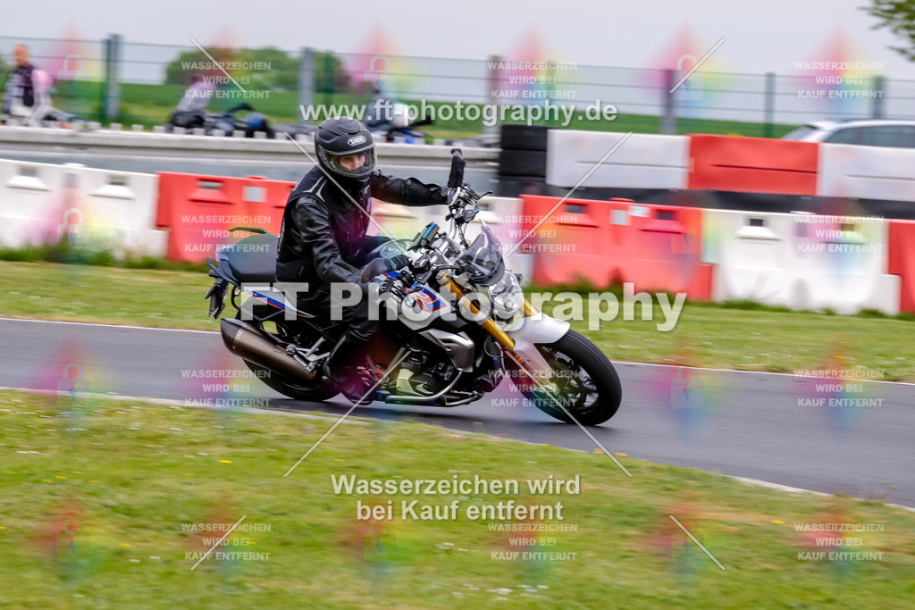 MotoTeamVBK-20568 | Hier findet Ihr Bilder von Touristenfahrten auf der Nürburgring Nordschleife oder von anderen Veranstaltungen die ich besucht habe. Viel Spass beim Durch Schauen 