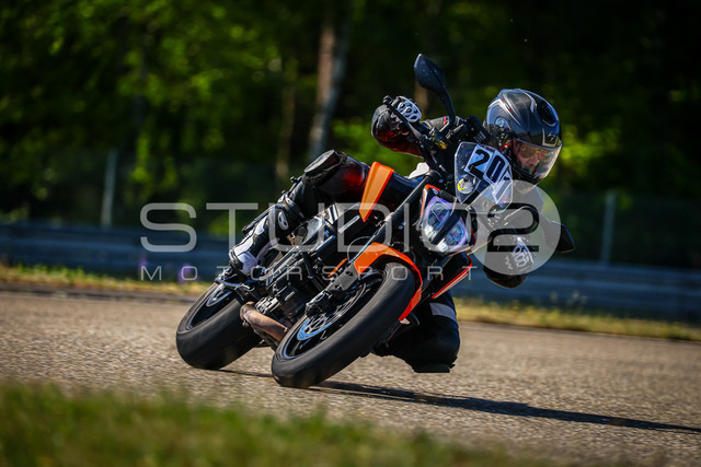0201-260509DCB-013_201 | Deine Full-Service-Agentur für ✔️Videoproduktionen und ✔️Motorsportfotografie Jetzt Angebot anfragen!