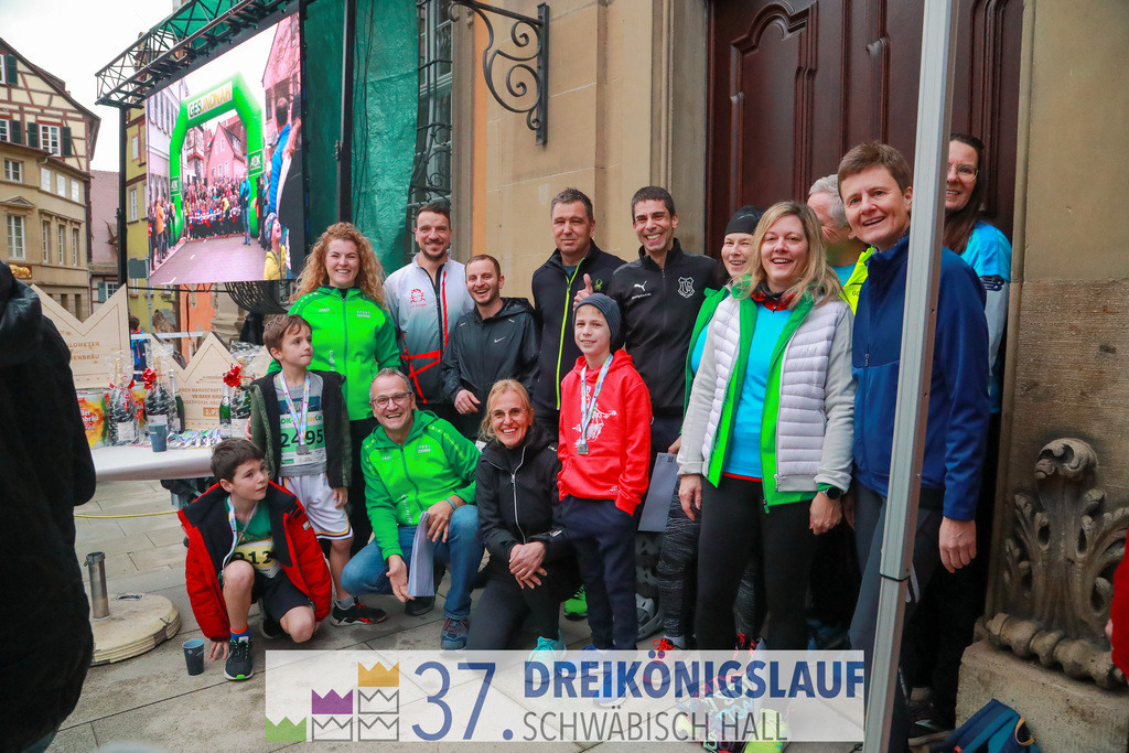 AOK JuniorCup 400m | 3Koenigslauf 2023 - Realisiert mit Pictrs.com