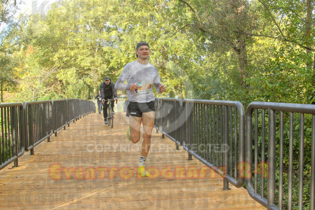 231015_1018_EV4_1389 | Sportfotografie im Rhein-Sieg Kreis, Köln, Bonn, NRW, Rheinland Pfalz, Hessen, etc. Unser Tätigkeitsfeld umfasst den Laufsport vom Volkslauf über den Marathon, Duathlon, Triathon bis zum Ultralauf wie Kölnpfad Ultra oder Schindertrail.