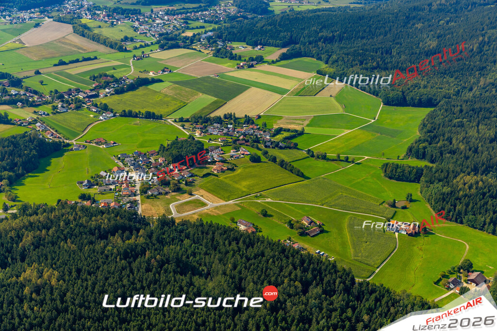 Das Luftbild zeigt : Geigen Willmering - Die Luftaufnahme wurde 2024 vom UL-Flugzeug aus erstellt ( keine Drohne ) - Hochauflösende Luftaufnahme - Für grossformatige Ausdrucke geeignet. Die Geschenkidee !Mit Lizenz und Bildrechte bestellbar