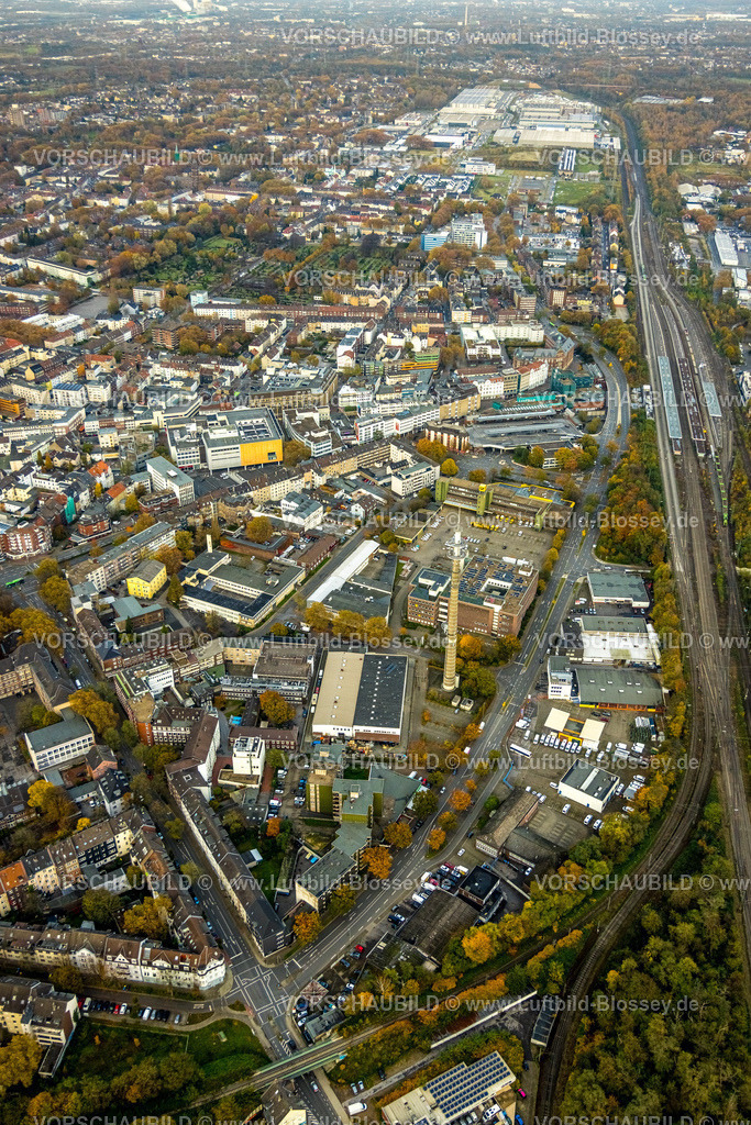 Gelsenkirchen231102912 | Luftbild, Hauptbahnhof Hbf und City InnestadtAnsicht Fußgängerzone und Fernmeldeturm, umgeben von herbstlichen Laubbäumen, Altstadt, Gelsenkirchen, Ruhrgebiet, Nordrhein-Westfalen, Deutschland