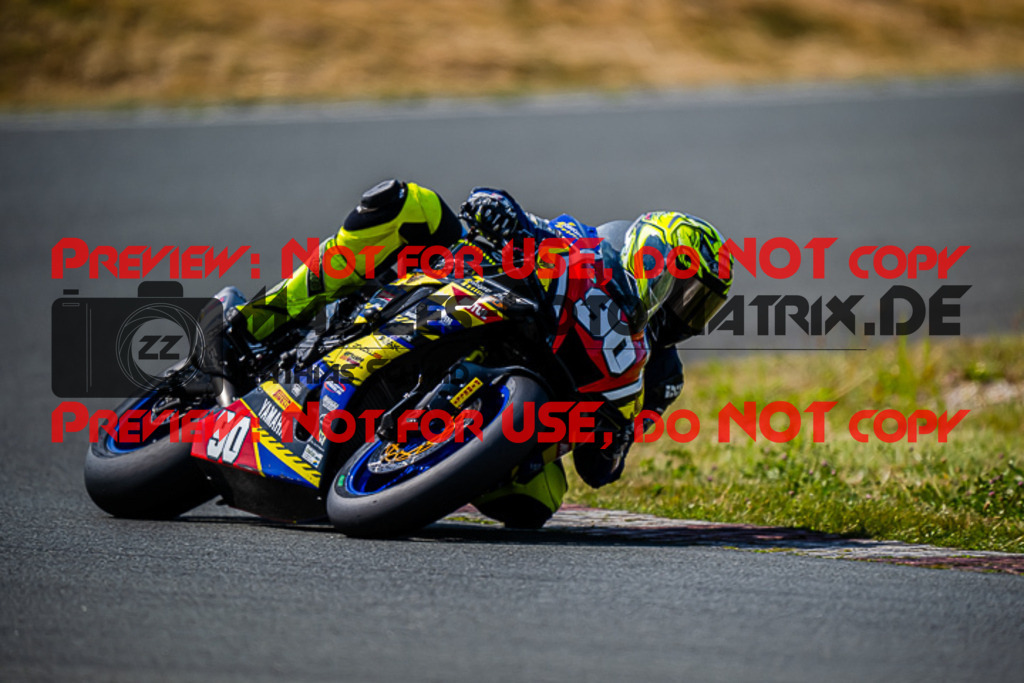 MaZZes_FotoMatrix_220724_4270 | PRO SUPERSTOCK