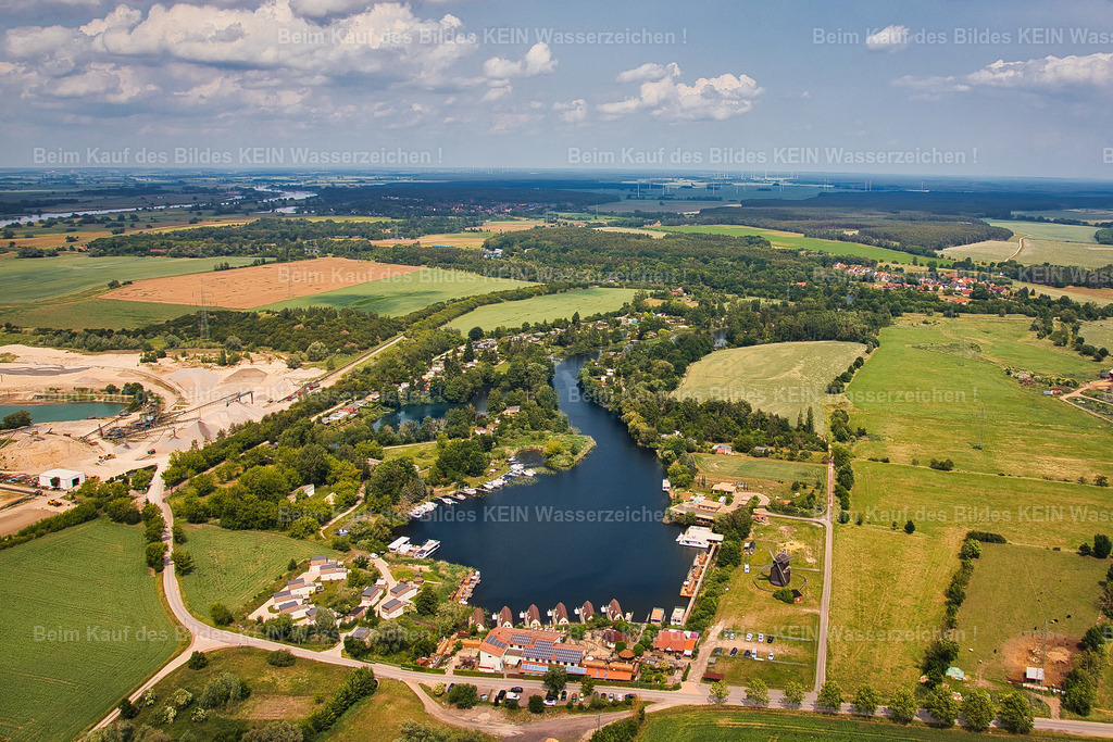 Elbe_Parey_Erlebnisdorf_Kühns_Loch_4093 | Elbe-Parey - Realizado com Pictrs.com