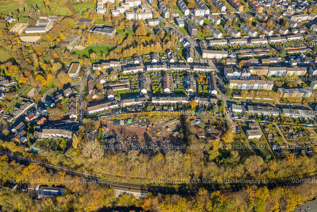 Hagen251103777 | Luftbild, Baustelle ehemaliger Sportplatz Quambusch, Wohnsiedlung und Waldorfkindergarten Hagen e. V., Am Quambusch, herbstliche Bäume,  Haspe-West, Hagen, Ruhrgebiet, Nordrhein-Westfalen, Deutschland