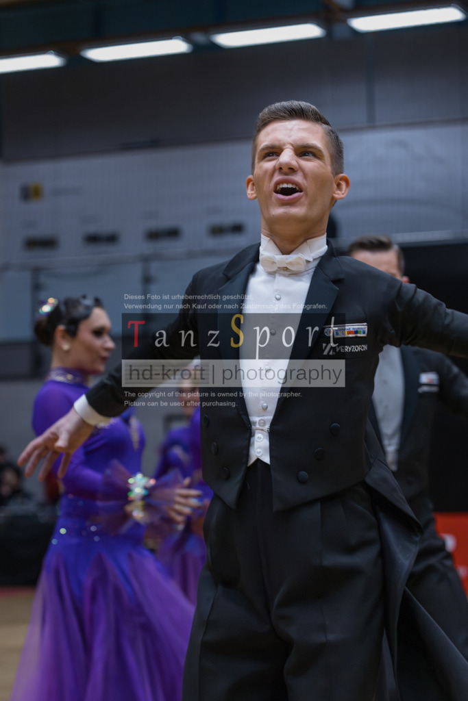 20260110_1BL_Std-Formationen_0774 | Tanzsportbilder, Standardtanz, Lateintanz, WDSF, DTV, LTVB, dancecomp, goc, hessen tanzt, blaues band der spree, walzer, tango, wiener walzer, slowfox, quickstepp, samba, rumba, cha-cha-cha, paso doble. jive, hd-kroft photography, turniertanzsport