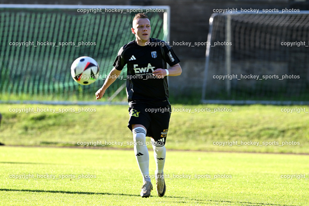 WSG Radenthein vs. URC Thal Assling | #72 Jasmin Dindic URC Thal Assling, WSG Radenthein vs. URC Thal Assling, WSG Radenthein vs. URC Thal Assling am 30.05.2025 in Radenthein (Sportplatz Radenthein), Austria, (Photo by Bernd Stefan)