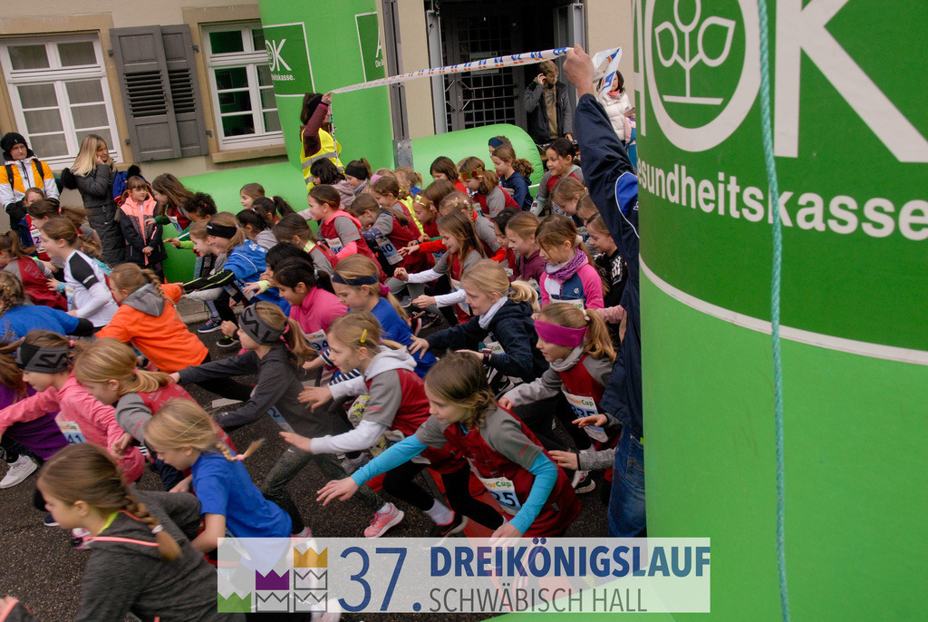 AOK JuniorCup 400m | 3Koenigslauf 2023 - Realisiert mit Pictrs.com