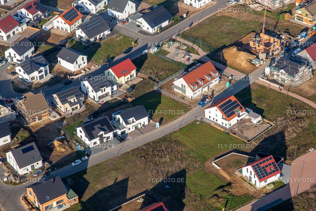Rosenweg im Neubaugebiet K2 im Winter | Luftbild: Rosenweg im Neubaugebiet K2 im Winter in Kandel im Bundesland Rheinland-Pfalz in Deutschland. Foto: IMG_135918.jpg vom 13.02.2023 durch ©2025 Werner Riehm fly-foto.de/copyright - Realisiert mit Pictrs.com