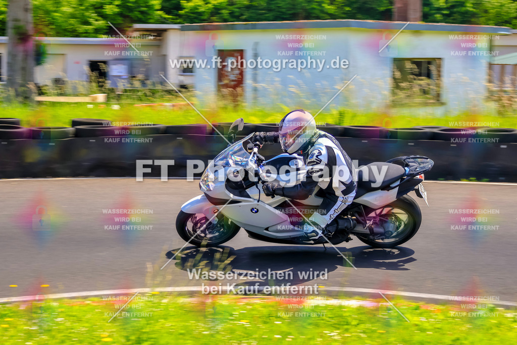 VBK-8048 | Hier findet Ihr Bilder von Touristenfahrten auf der Nürburgring Nordschleife oder von anderen Veranstaltungen die ich besucht habe. Viel Spass beim Durch Schauen 