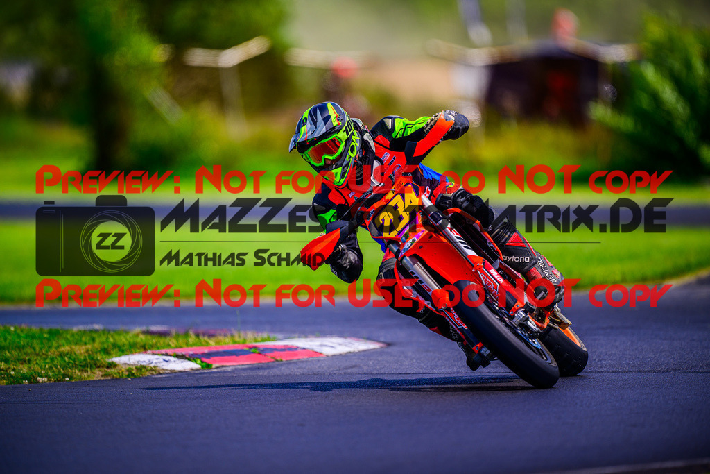 MaZZes_FotoMatrix_240714_6007705_6838 | S4