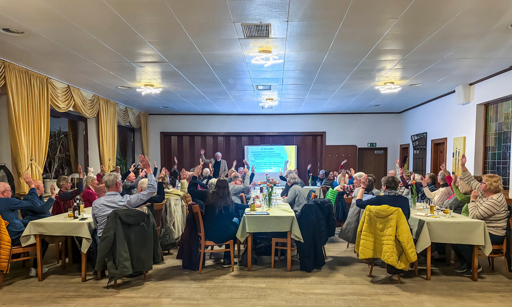 top-top.de 260326-018 | Foto, Video, Fotografie, Videografie, Fotobox, DJ, Discjockey, Musik, Musikbox, Veranstaltung, Photobooth, Amazon, Ebay, Buchtipp, Bestseller, Autor, Verlag, Buch, Wesel, Hamminkeln, NRW, Dinslaken, Rees, Drohne, Hochzeit, Party, Fotobox, Wesel, Fotograf