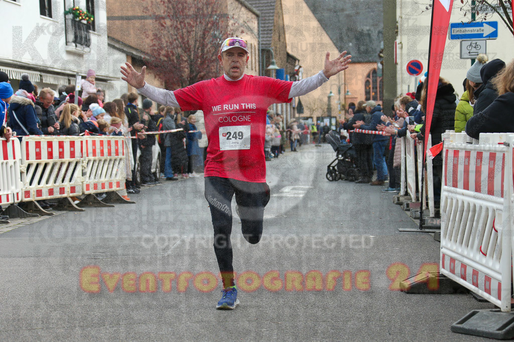 221127_1217_EX1_2320 | Sportfotografie im Rhein-Sieg Kreis, Köln, Bonn, NRW, Rheinland Pfalz, Hessen, etc. Unser Tätigkeitsfeld umfasst den Laufsport vom Volkslauf über den Marathon, Duathlon, Triathon bis zum Ultralauf wie Kölnpfad Ultra oder Schindertrail.