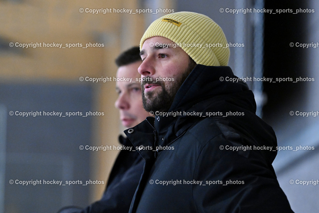 ESV FERLACH vs. ESC SOCCERZONE STEINDORF | Asisstentcoach ESC Steindorf Gasser Daniel, ESV FERLACH vs. ESC SOCCERZONE STEINDORF, ESV FERLACH vs. ESC SOCCERZONE STEINDORF am 22.11.2024 in Ferlach (Eishalle Ferlach ), Austria, (Photo by Bernd Stefan)