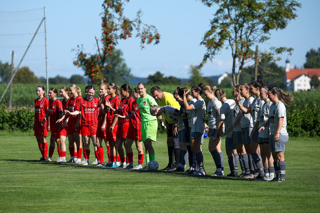 Fußball I FRAUEN I Saison 2025-2026 I Freundschaftsspiel I FC Loppenhausen - 1FC Heidenheim 1846 II I_250831_8073 | Fotopresso – Sportfotografie in Heidenheim & Umgebung. Professionelle Sportfotografie für unvergessliche Momente. Dynamische Action-Shots, emotionale Szenen & hochwertige Bilder. - Realisiert mit Pictrs.com