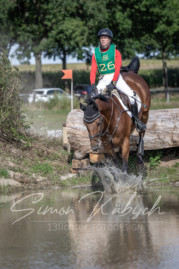 20250907-_3LI2688 | Tierfotografie Pferde, Hunde, Katzen, Haustiere.
Turnierfotografie Reitturniere, Reiten, Springreiten, Dressur in Hanau, dem Main-Kinzig-Kreis und dem Rhein-Main- Gebiet um Frankfurt