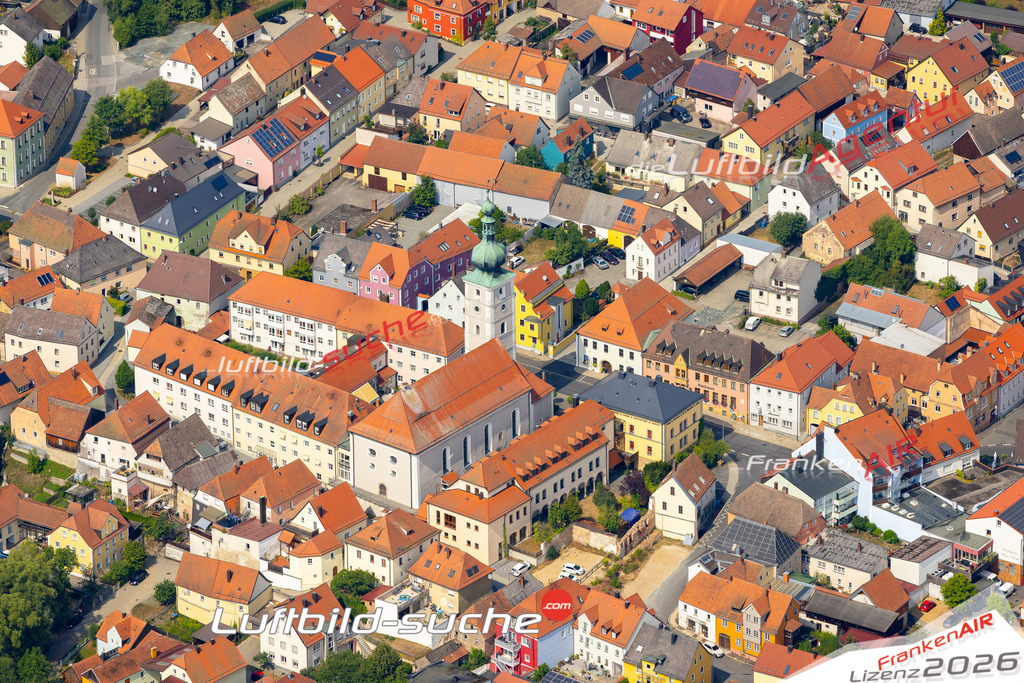 Die Luftaufnahme Altstadt - Pressath wurde 2022 vom Flugzeug aus (keine Drohne) erstellt. Hohe Auflösung -für große Poster und Wandbilder geeignet - Garantiert!