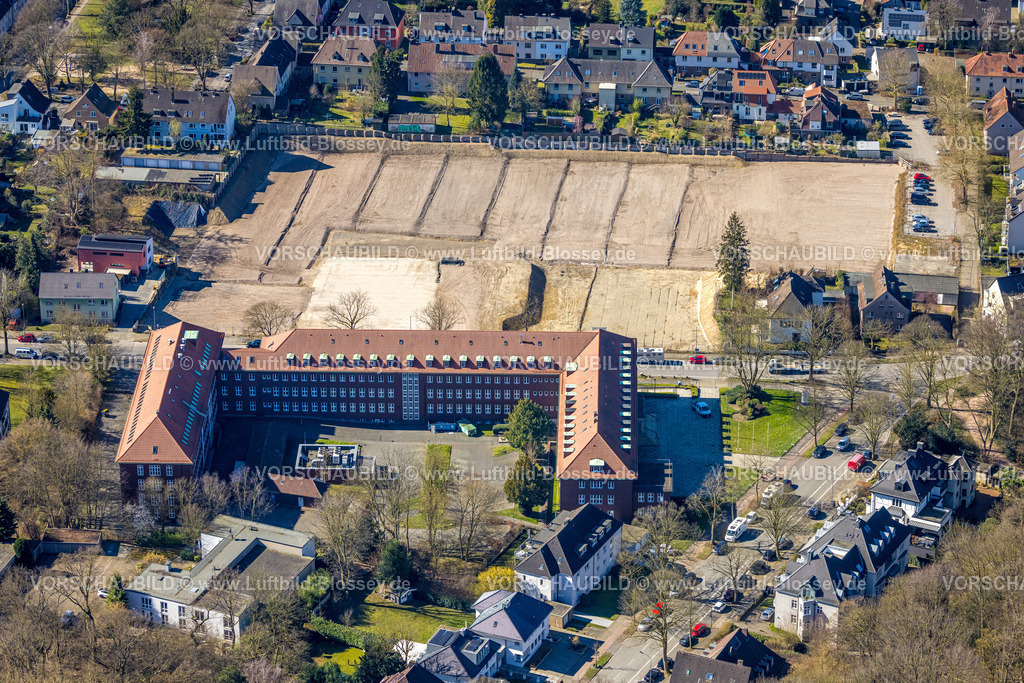 Bochum250301390 | Luftbild, Baustelle für Projekt Wohnen und Arbeiten an der Hunscheidtstraße und Waldring, Gebäude Berufsgenossenschaft Rohstoffe und chemische Industrie BG RCI, Wiemelhausen, Bochum, Ruhrgebiet, Nordrhein-Westfalen, Deutschland