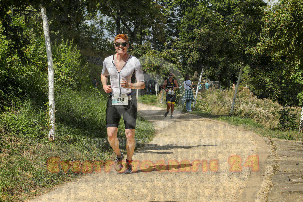 250824_1332_EX1_2739 | Sportfotografie im Rhein-Sieg Kreis, Köln, Bonn, NRW, Rheinland Pfalz, Hessen, etc. Unser Tätigkeitsfeld umfasst den Laufsport vom Volkslauf über den Marathon, Duathlon, Triathon bis zum Ultralauf wie Kölnpfad Ultra oder Schindertrail.