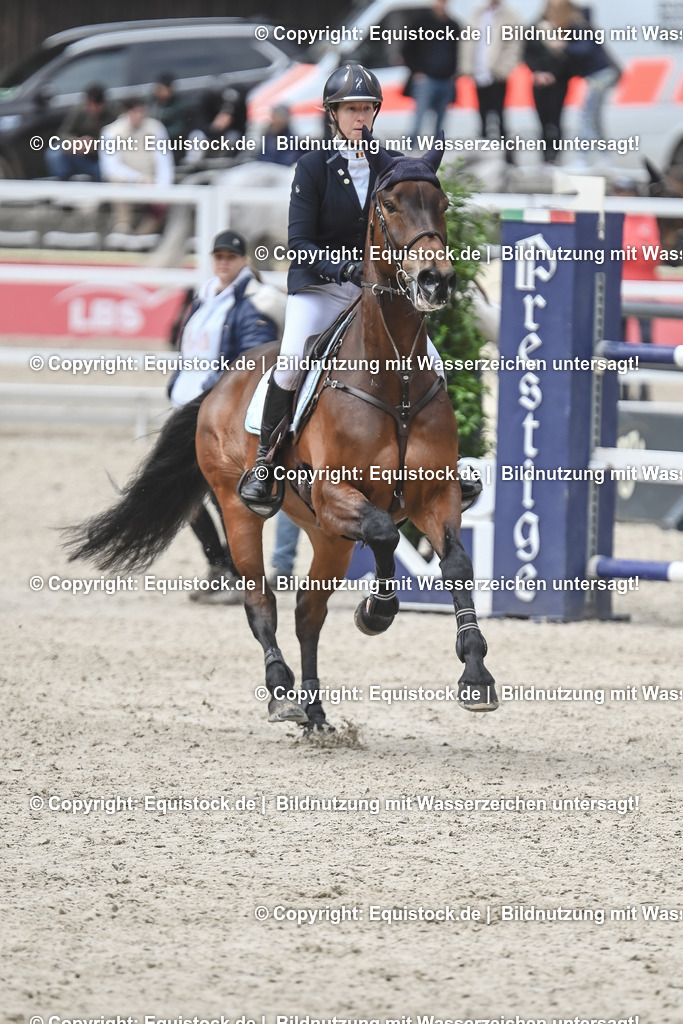 20230514_CCI4_Springen_0198 | equistock