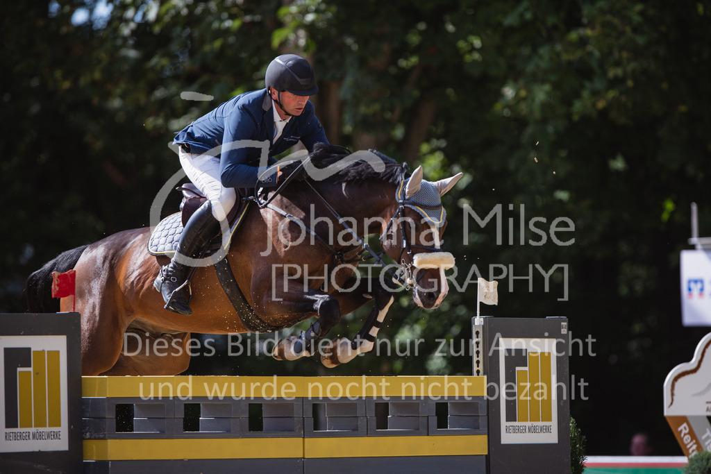 220828_Delbrueck_GrosserPreis-643 | Deine schönsten Turniermomente als professionelle Fotos! Entdecke hochwertige Pferdesport-Fotografie im Online-Shop. Jetzt Fotos finden & bestellen!