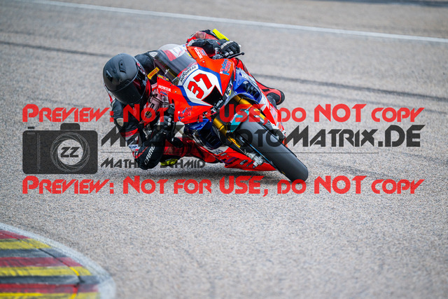 MaZZes_FotoMatrix_240503_6007705_6568 | STK1000