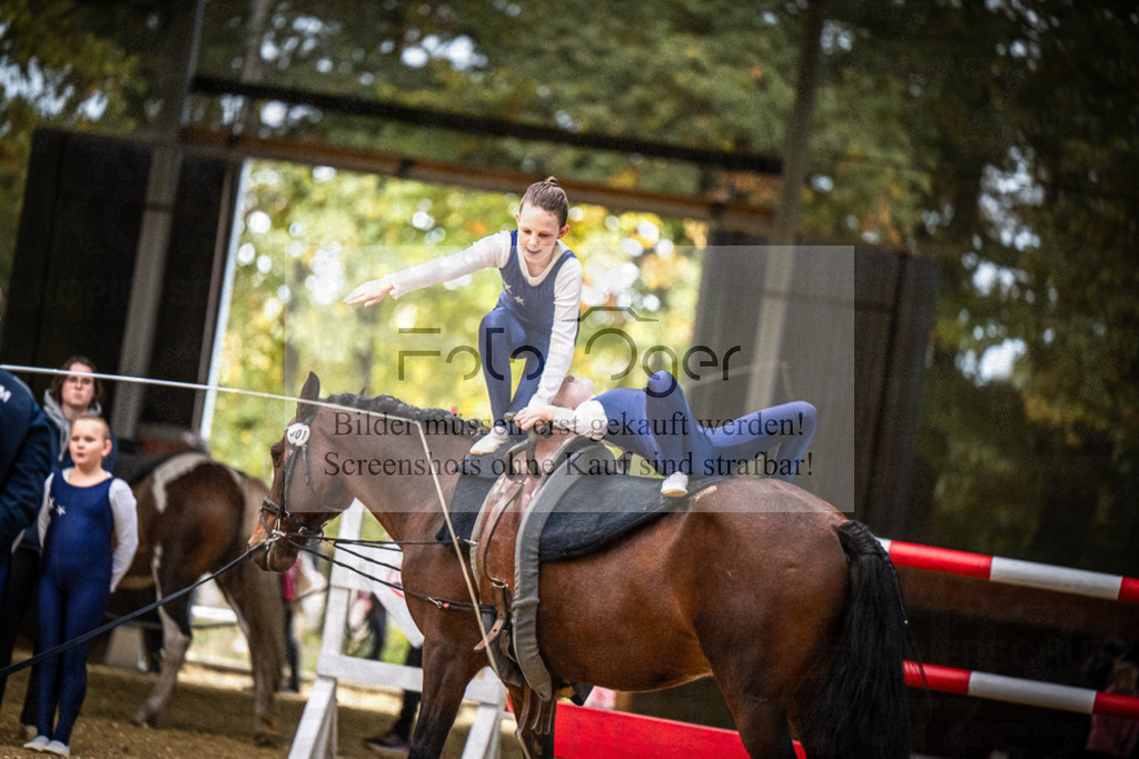 DOS_0284 | Entdecke hochwertige Reitturnierfotos von Foto Oger. Professionell, emotional und authentisch – jetzt Lieblingsmomente im Shop bestellen.Deutschlandweite Turnierfotografie. - Realisiert mit Pictrs.com