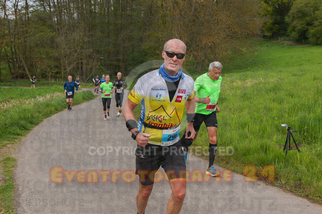 220501_1012_EV8_9856 | Sportfotografie im Rhein-Sieg Kreis, Köln, Bonn, NRW, Rheinland Pfalz, Hessen, etc. Unser Tätigkeitsfeld umfasst den Laufsport vom Volkslauf über den Marathon, Duathlon, Triathon bis zum Ultralauf wie Kölnpfad Ultra oder Schindertrail.