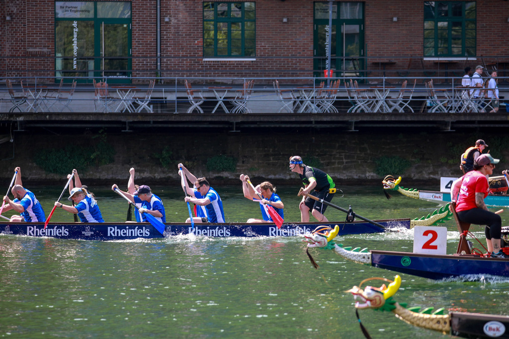 Drachenboot-Regatta_Duisburg140625_40 | Bildergalerie von Sport-Ereignissen aber auch von weiteren spannenden Dingen - nicht nur vom Niederrhein. In Anlehnung an den bekannten Spruch von Hanns Dieter Hüsch heißt das Motto: "Niederrhein ist überall".  - Realisiert mit Pictrs.com