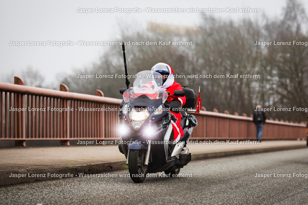 X-Mas Ride I Kiel I 2025 | Jasper Lorenz Fotografie - Realisiert mit Pictrs.com