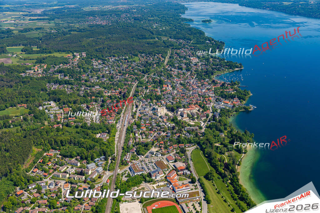 Aktuelles Luftbild von  Tutzing - Die Luftaufnahme wurde 2021 mittels UL-Flugzeug erstellt ( keine Drohne ) - hochauflösende Kamera-Systeme von  Canon -Beste Qualität - Für grossformatige Ausdrucke geeignet. Die Geschenkidee !