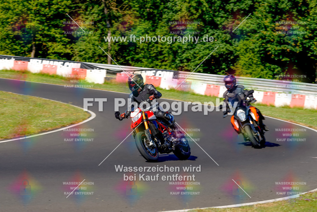 _MOT5334 | Hier findet Ihr Bilder von Touristenfahrten auf der Nürburgring Nordschleife oder von anderen Veranstaltungen die ich besucht habe. Viel Spass beim Durch Schauen 