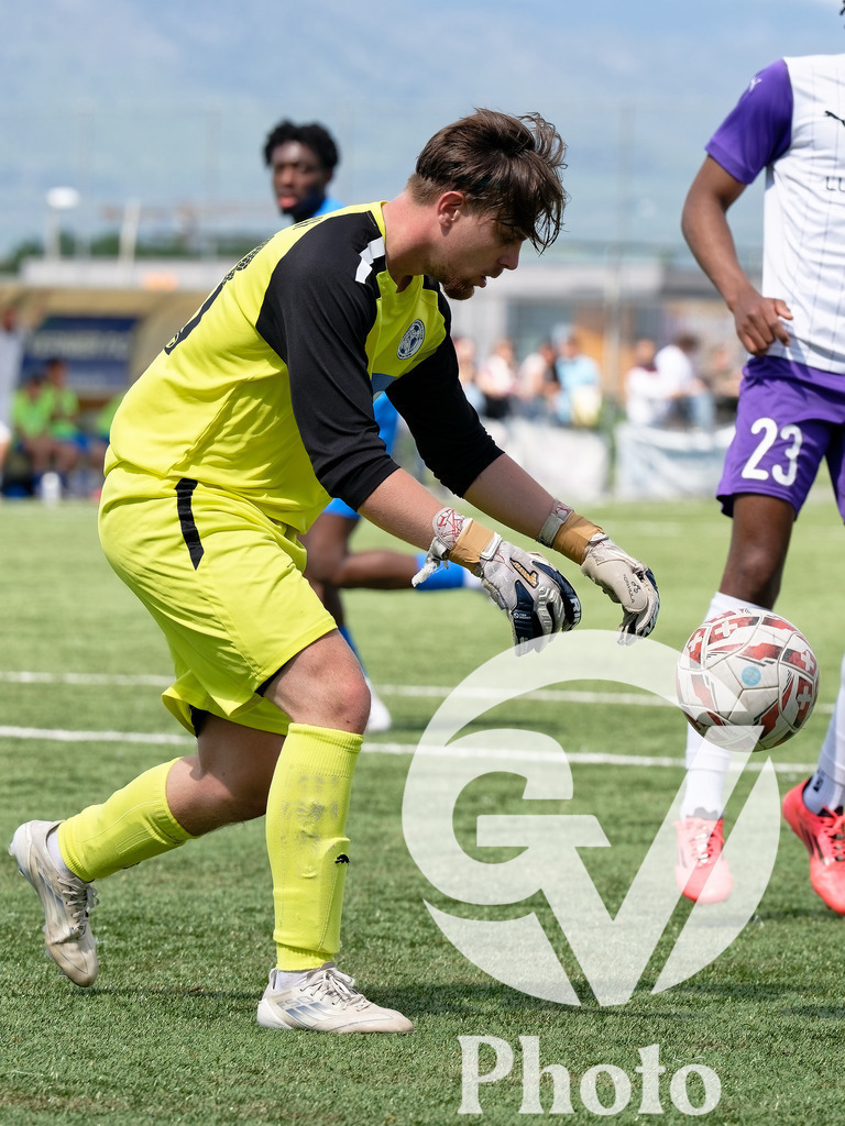 FC Vernier  v UGS FC  - 2eme ligue inter  | Geneva, Switzerland - April 19 : during the 2eme ligue inter  match between FC Vernier  and UGS FC  at Stade de Vernier on April 19 , 2026 in Geneva, Switzerland.